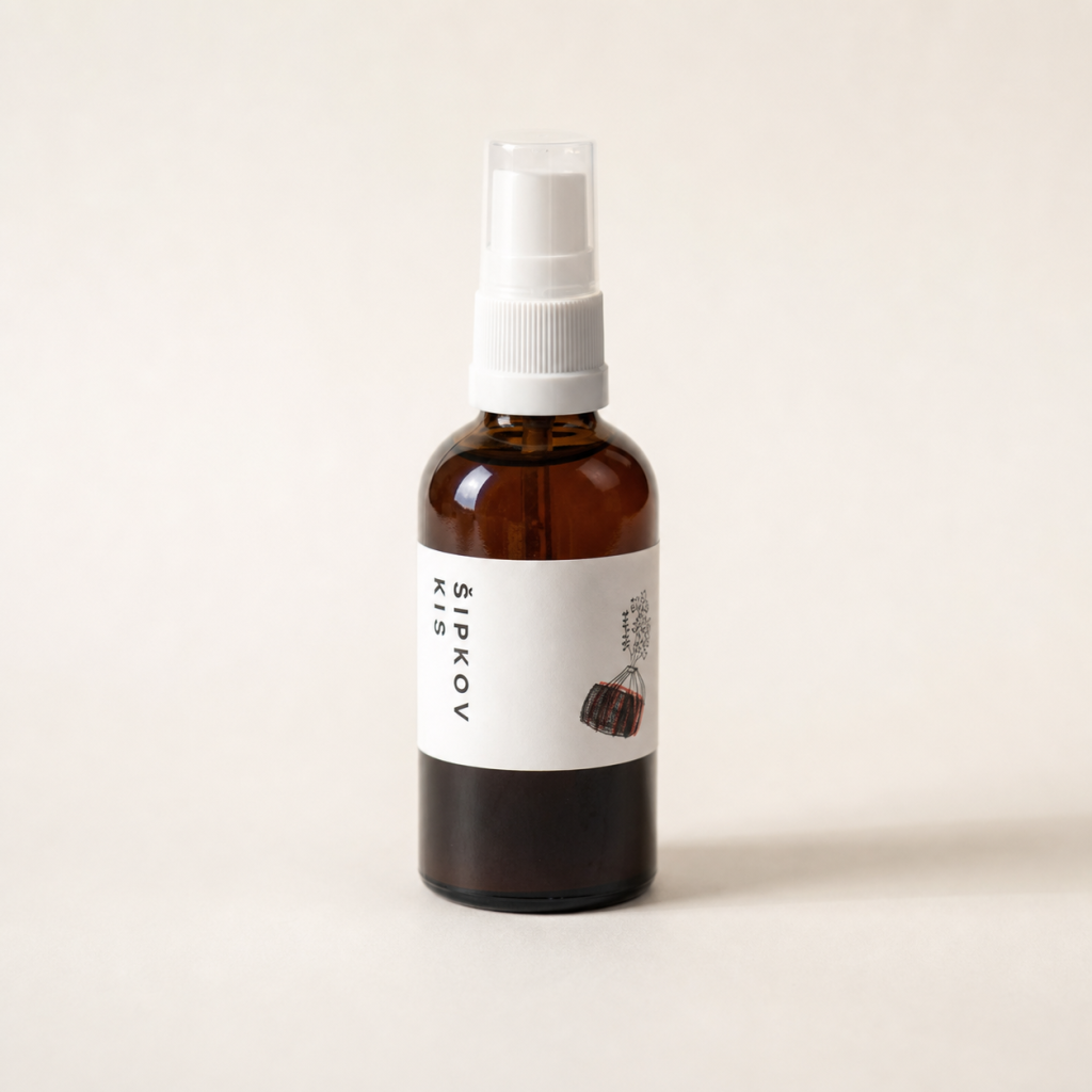 Rosehip vinegar Butul – realistic studio photography