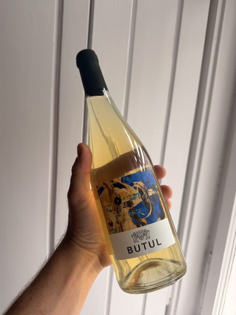 Pupa 2025 – suho belo macerirano vino - slika 5