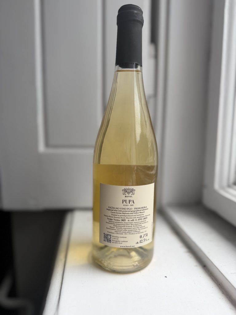 Pupa 2025 – suho belo macerirano vino - slika 4